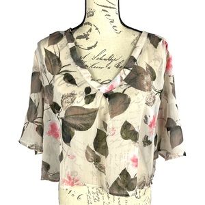 New York & Co Women’s Sheer Floral V-Neck Crop Top Blouse